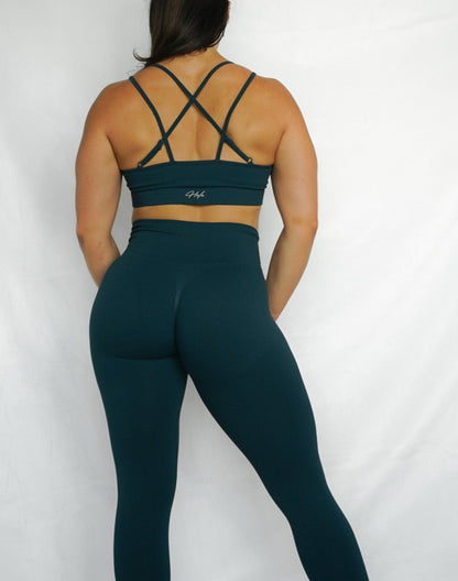 ultra soft cloud seamless butt scrunch  gym leggings in deep aquamarine, back view